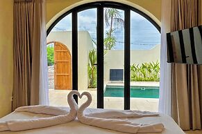 Esha Private Pool Villas by AGATA