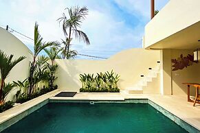 Esha Private Pool Villas by AGATA