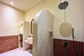 Esha Private Pool Villas by AGATA