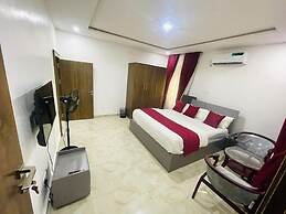 Ana Hotel and Apartments