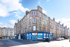 JOIVY Cosy Flat Next to Haymarket