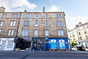 JOIVY Cosy Flat Next to Haymarket