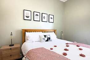 JOIVY Cosy Flat Next to Haymarket