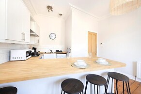 JOIVY Cosy Flat Next to Haymarket