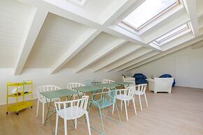 Napoli White Apartment by Wonderful Italy