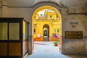 Napoli White Apartment by Wonderful Italy