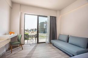 Gennadi Seaside Resort