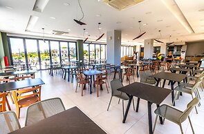 Gennadi Seaside Resort