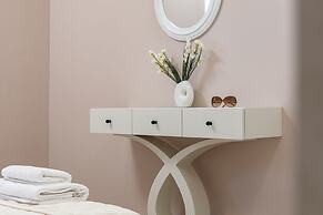 Evangelia's Residence