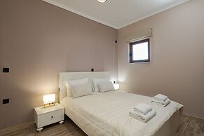 Evangelia's Residence