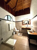 Rancho Rio Perlas Resort & Spa