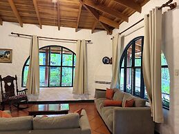 Rancho Rio Perlas Resort & Spa