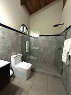Rancho Rio Perlas Resort & Spa