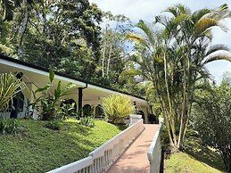 Rancho Rio Perlas Resort & Spa
