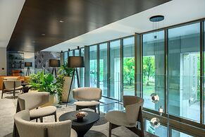 Leon Hotel & Lounge