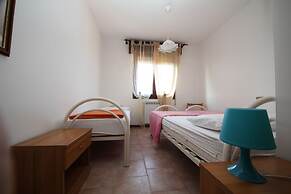 Apartment 150m From the Beach