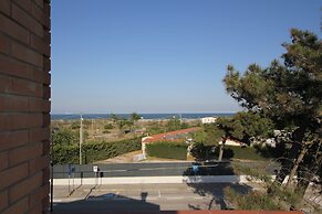 Apartment 150m From the Beach