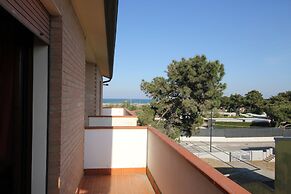 Apartment 150m From the Beach
