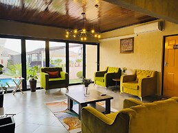 Executive Suite and Spa