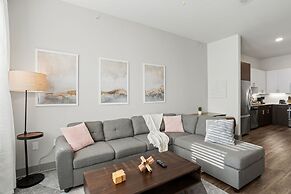 White Rock Lakewood Hideaway Pet-friendly Pool