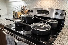 White Rock Lakewood Hideaway Pet-friendly Pool