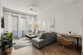 White Rock Lakewood Hideaway Pet-friendly Pool