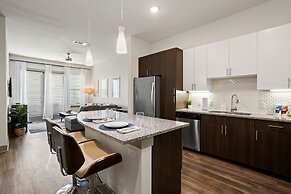 White Rock Lakewood Hideaway Pet-friendly Pool