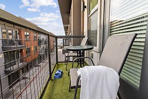 White Rock Lakewood Hideaway Pet-friendly Pool