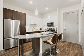 White Rock Lakewood Hideaway Pet-friendly Pool