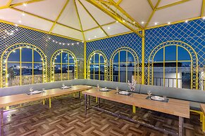 Alaya Stays Miyabi Executive Suite, Elegant 1-BHK Suite With Common Po