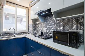 Alaya Stays Miyabi Executive Suite, Elegant 1-BHK Suite With Common Po