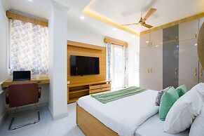 Alaya Stays Miyabi Executive Suite, Elegant 1-BHK Suite With Common Po