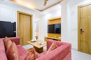 Alaya Stays Miyabi Executive Suite, Elegant 1-BHK Suite With Common Po