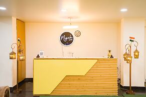 Alaya Stays Miyabi Executive Suite, Elegant 1-BHK Suite With Common Po