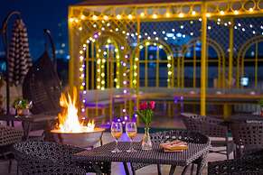 Alaya Stays Miyabi Executive Suite, Elegant 1-BHK Suite With Common Po