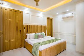 Alaya Stays Miyabi Executive Suite, Elegant 1-BHK Suite With Common Po