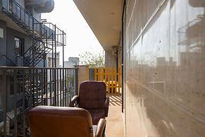 Alaya Stays Miyabi Executive Suite, Elegant 1-BHK Suite With Common Po