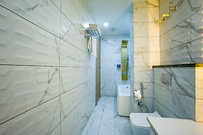 Alaya Stays Miyabi Executive Suite, Elegant 1-BHK Suite With Common Po