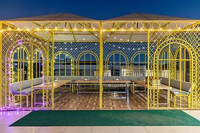 Alaya Stays Miyabi Executive Suite, Elegant 1-BHK Suite With Common Po