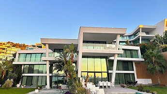 Private Sea-View Residence