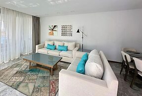 Private Sea-View Residence