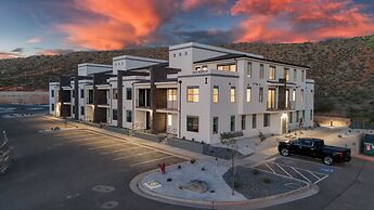 Sand Cove Retreat 5 Bedroom Townhouse