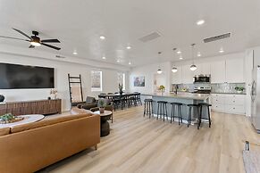 Sand Cove Retreat 5 Bedroom Townhouse