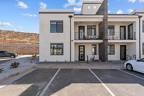 Sand Cove Retreat 5 Bedroom Townhouse