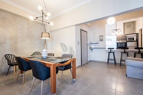 2-bedroom Retreat Just Steps From the Sea