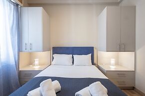 2-bedroom Retreat Just Steps From the Sea