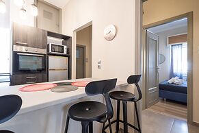 2-bedroom Retreat Just Steps From the Sea