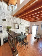 Traditional 2 Bd Chora House Patmos