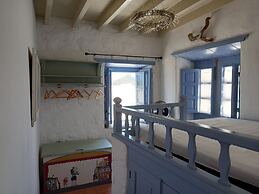 Traditional 2 Bd Chora House Patmos