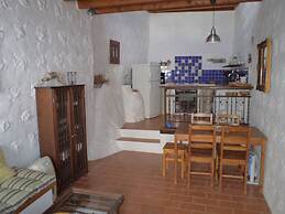 Traditional 2 Bd Chora House Patmos